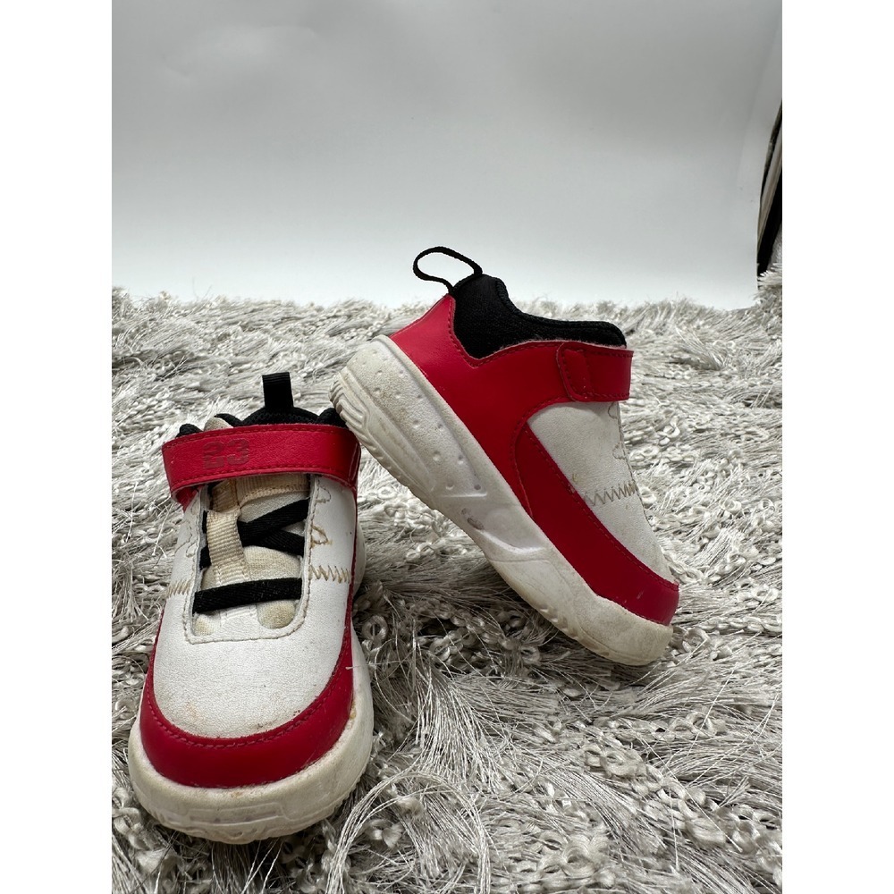 Jordan Toddler Sneakers Red White Black Hook and Loop Shoes Size‎ 5c
